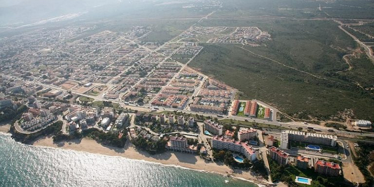 Miami Platja — A Coastal Town on the Costa Dorada Near Tarragona