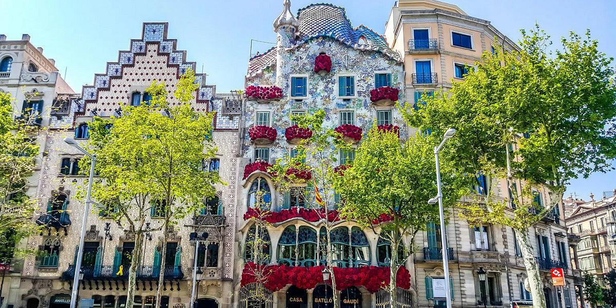 Passeig de Gràcia — el corazón de la Barcelona elegante