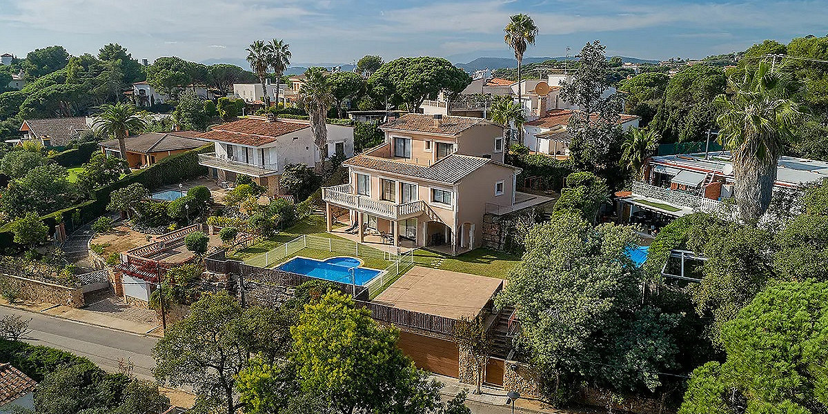 Montgoda — A Gated Community With Premium Villas And Panoramic Views Over The Costa Brava