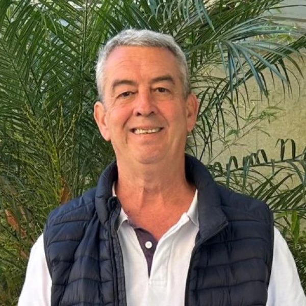 Evelio Carnero