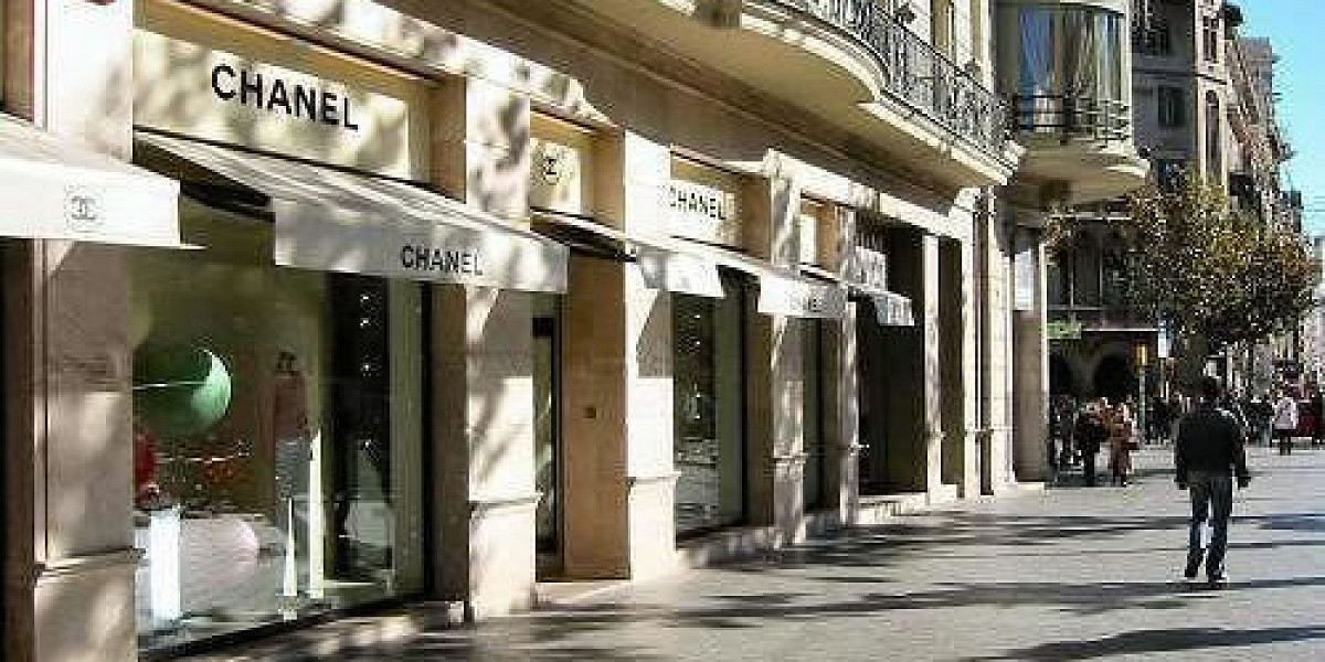 Commercial Property Purchase in Barcelona: Agency's Standards