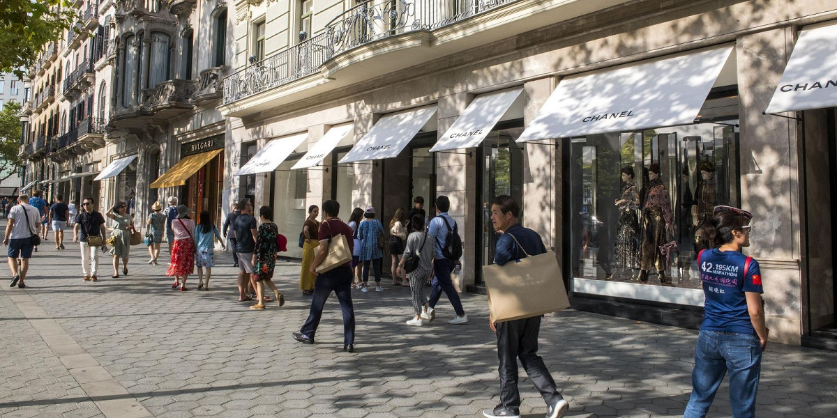 Commercial Property Purchase in Barcelona: Agency's Standards