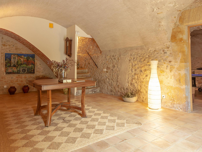 17th century mansion for holidays in Corsa on the Costa Brava. Photo:  31