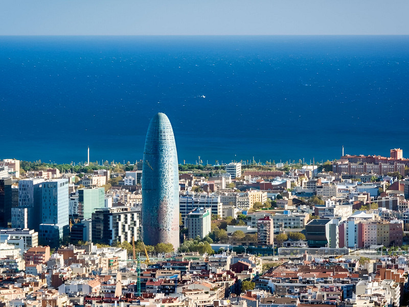 Участок земли под девелоперский проект в Барселоне