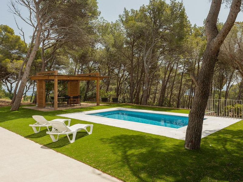 Beautifully renovated villa with private pool, 200 meters from the stunning Aigua Gelida cove in Tamariu. Photo:  3