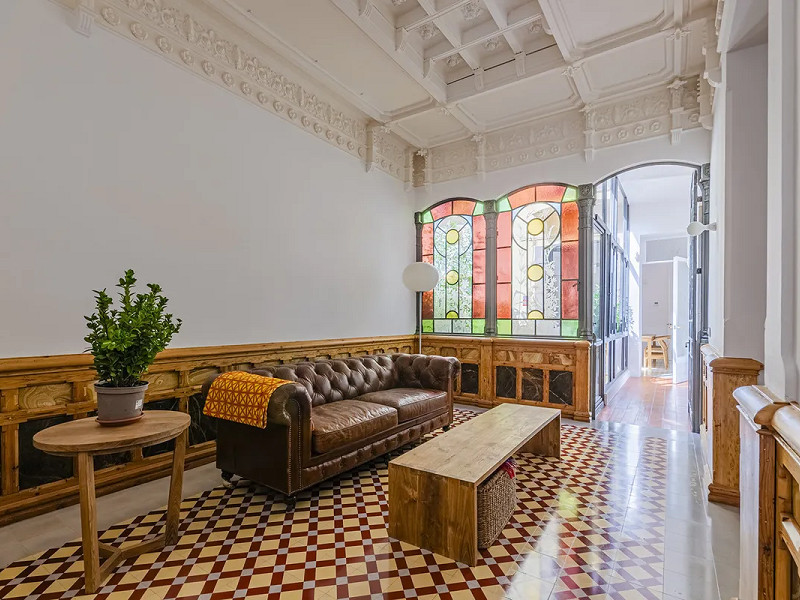 Fantastic flat after renovation in the centre of Barcelona. Photo:  2