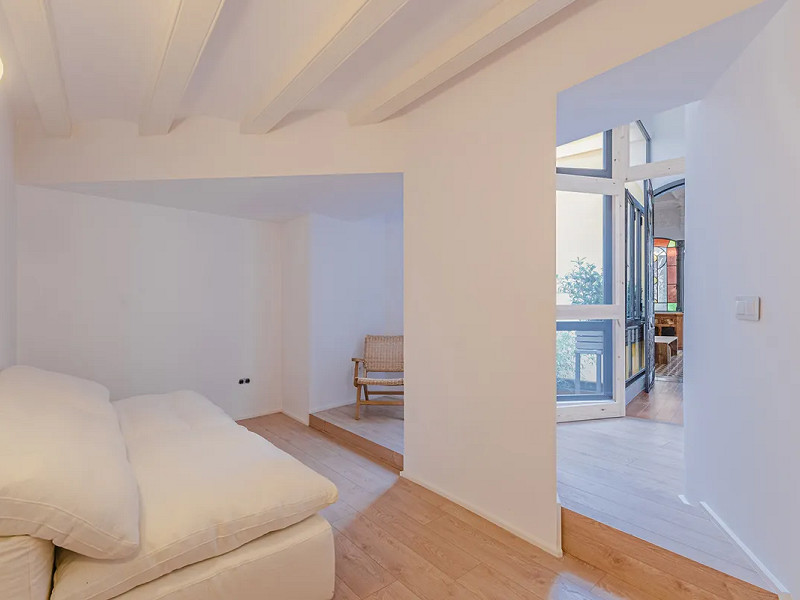 Fantastic flat after renovation in the centre of Barcelona. Photo:  17