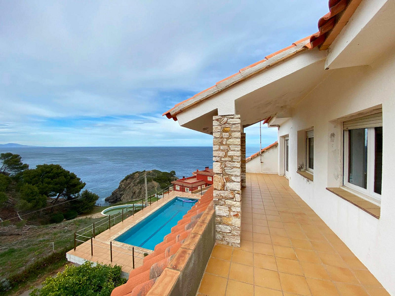 Magnificent House in the Picturesque Area of Aiguafreda, Begur. Photo:  18