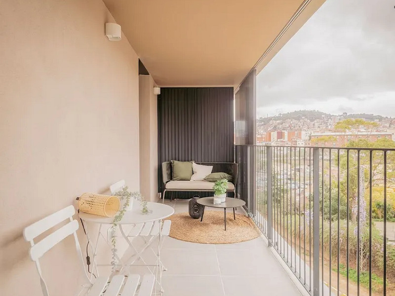 Cozy Apartments with Immediate Move-In Available in Barcelona . Photo:  9