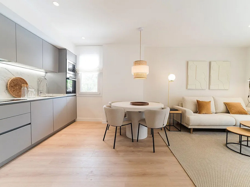 Cozy Apartments with Immediate Move-In Available in Barcelona . Photo:  20