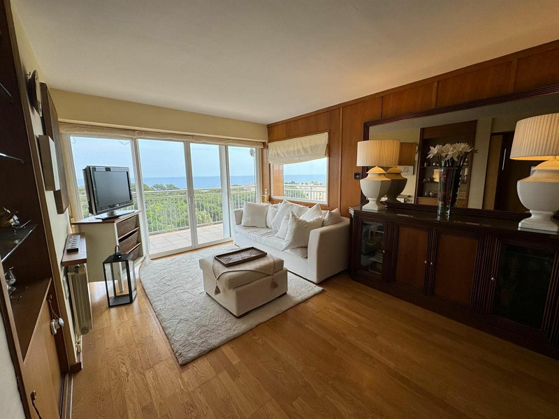 Bright corner apartment with beautiful sea views in Sant Feliu de Guixols. Photo:  6