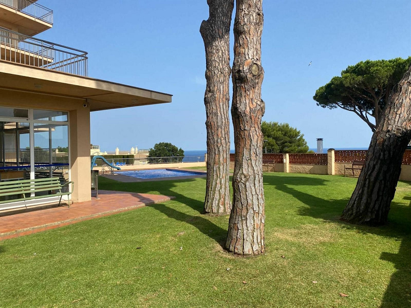 Bright corner apartment with beautiful sea views in Sant Feliu de Guixols. Photo:  30