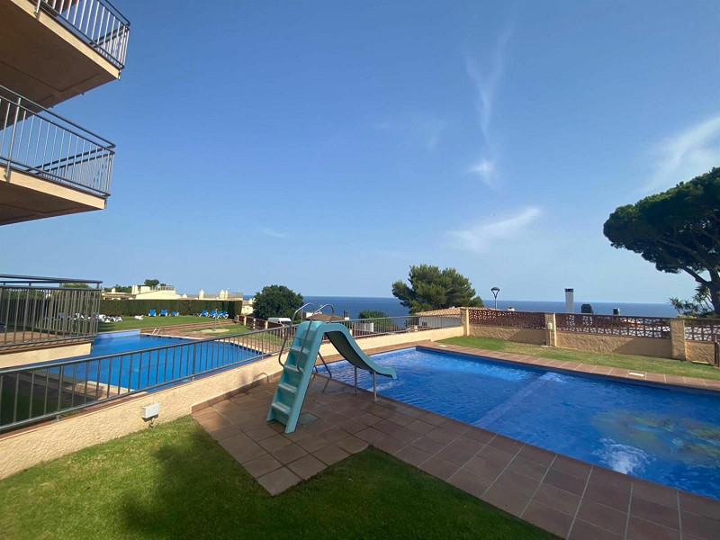 Spacious corner apartment with sea views in a quiet area in Sant Feliu de Guixols. Photo:  36