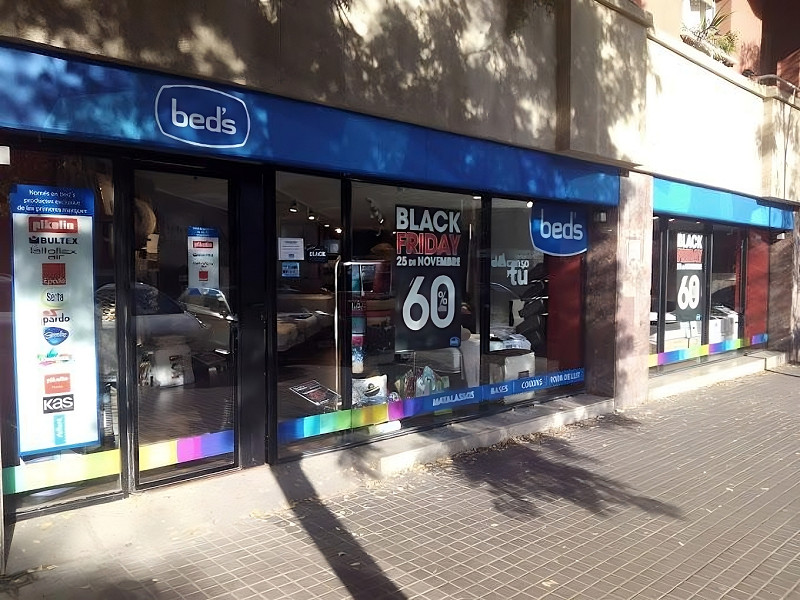 Commercial space in the Eixample area . Photo:  4