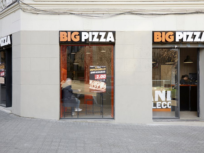 Commercial Property in the Navas Neighborhood, Barcelona. Photo:  1