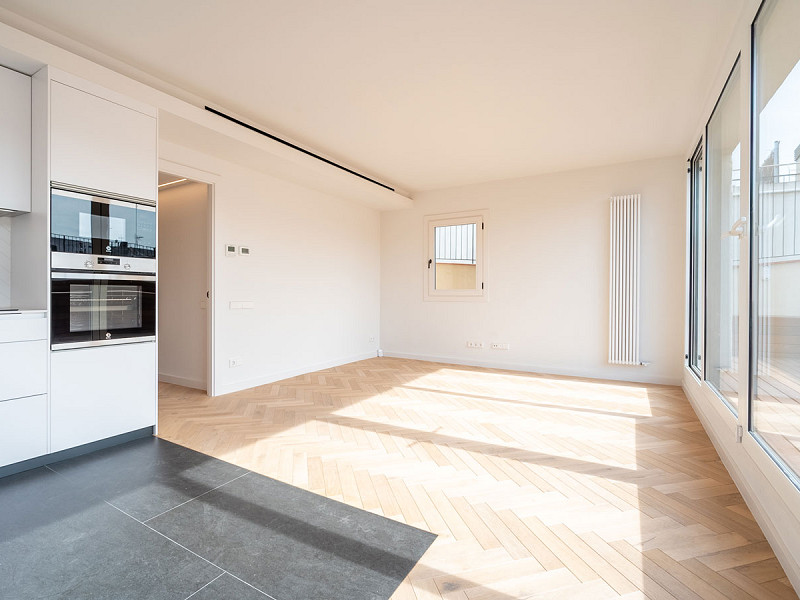 Apartments in a building after reconstruction in the Eixample district, Barcelona. Photo:  4