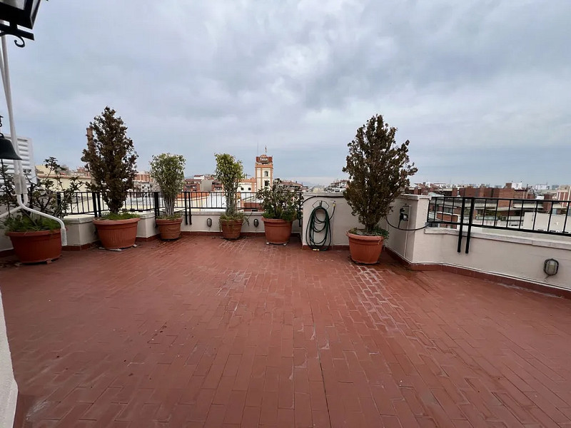 Magnificent penthouse for sale in the Sagrada Familia area. Photo:  7