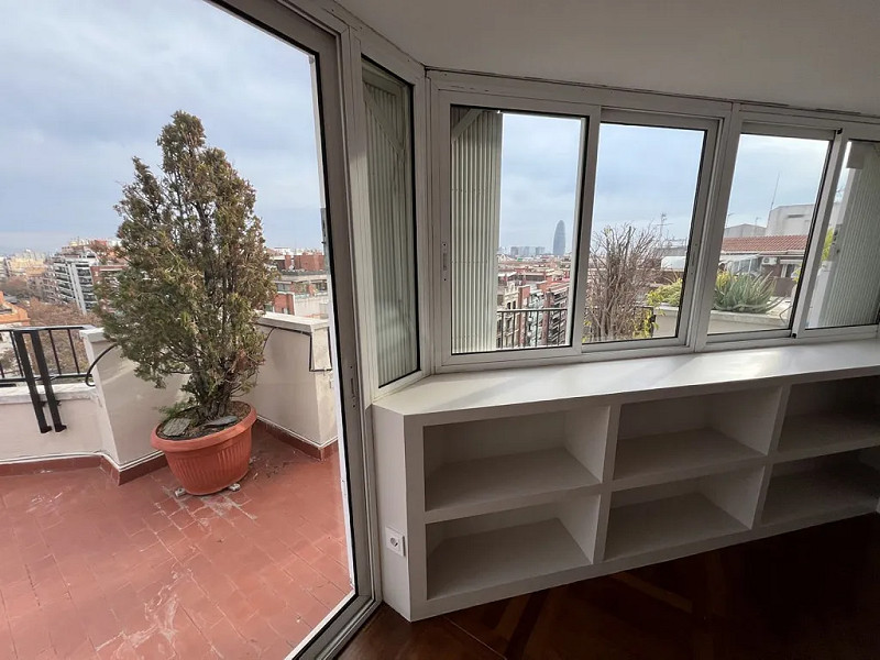 Magnificent penthouse for sale in the Sagrada Familia area. Photo:  31