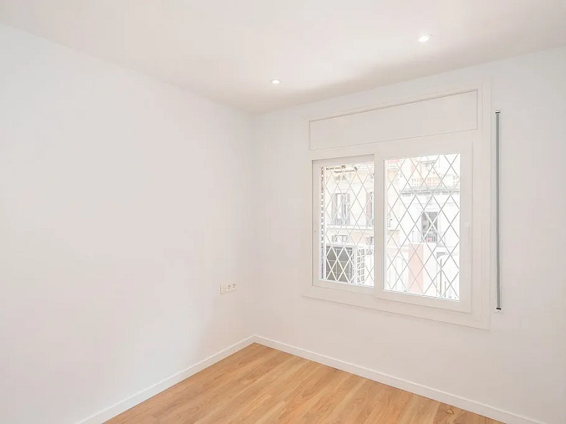 Elegant apartment with terrace in the center of Barcelona. Photo:  10