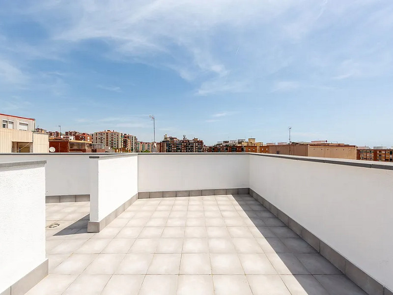 New Apartments with Maximum Energy Efficiency and Modern Design in Badalona. Photo:  1