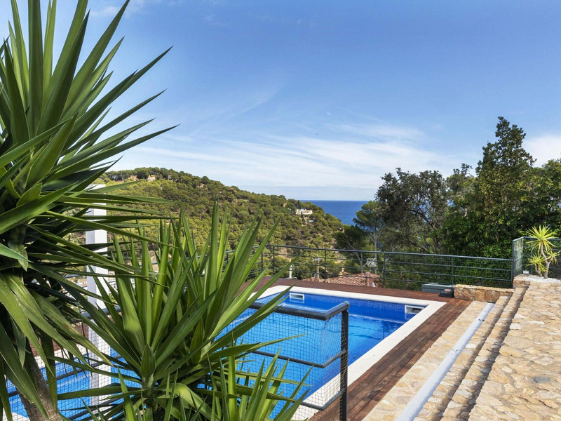 Luxury Villa with Panoramic Sea Views in Tamariu, Costa Brava. Photo:  4