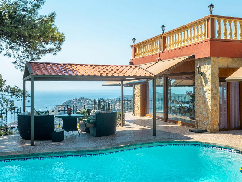 Exclusive Estate in the Heart of Begur. Photo:  2