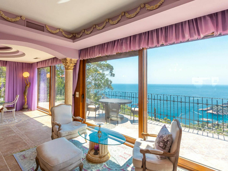 Exclusive Estate in the Heart of Begur. Photo:  8