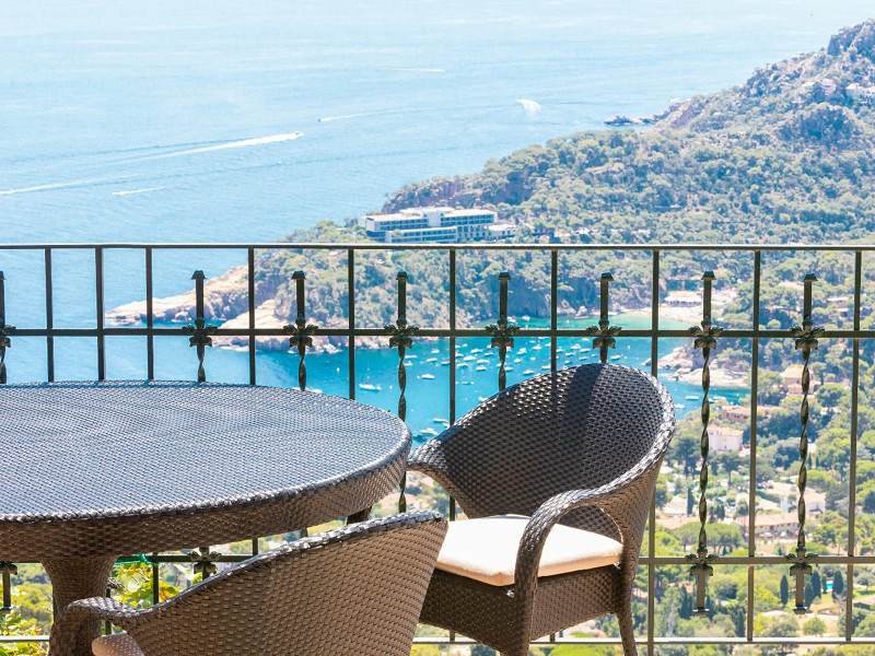 Exclusive Estate in the Heart of Begur. Photo:  11