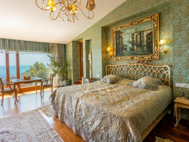 Exclusive Estate in the Heart of Begur. Photo:  12