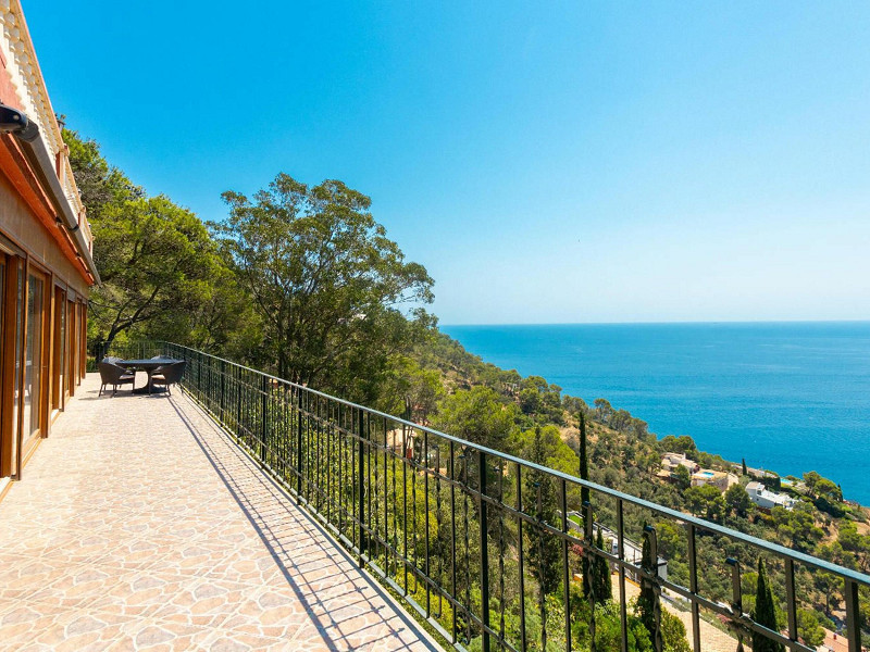 Exclusive Estate in the Heart of Begur. Photo:  15