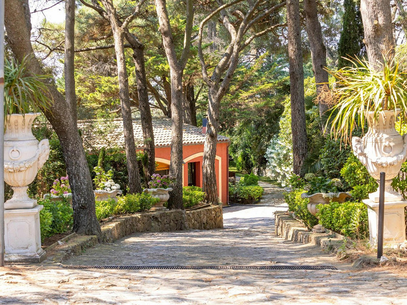 Exclusive Estate in the Heart of Begur. Photo:  41