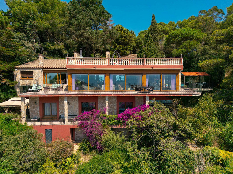 Exclusive Estate in the Heart of Begur. Photo:  42