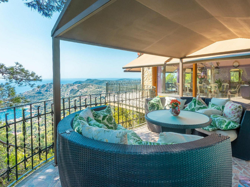 Exclusive Estate in the Heart of Begur. Photo:  43