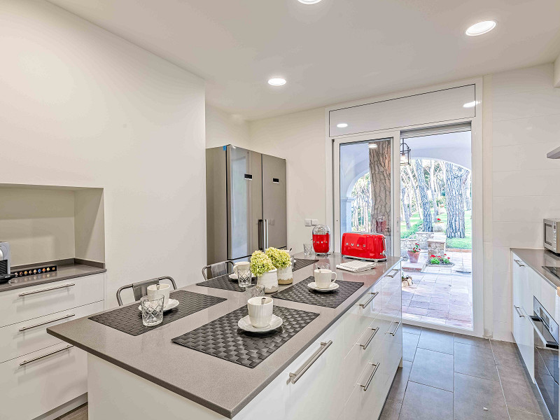 Luxury Villa with Stunning Sea Views in Tamariu, Costa Brava. Photo:  32