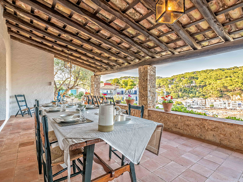 Luxury Villa with Stunning Sea Views in Tamariu, Costa Brava. Photo:  60