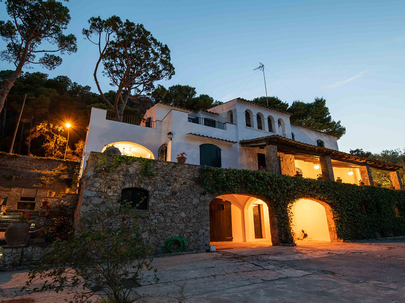 Luxury Villa with Stunning Sea Views in Tamariu, Costa Brava. Photo:  101