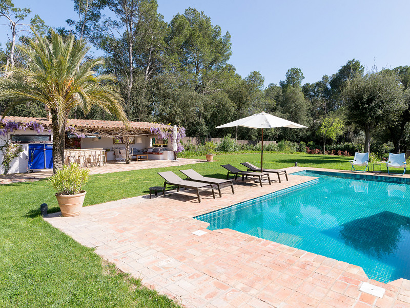 Luxury Forallac Villa with Pool and Panoramic Terraces. Photo:  28