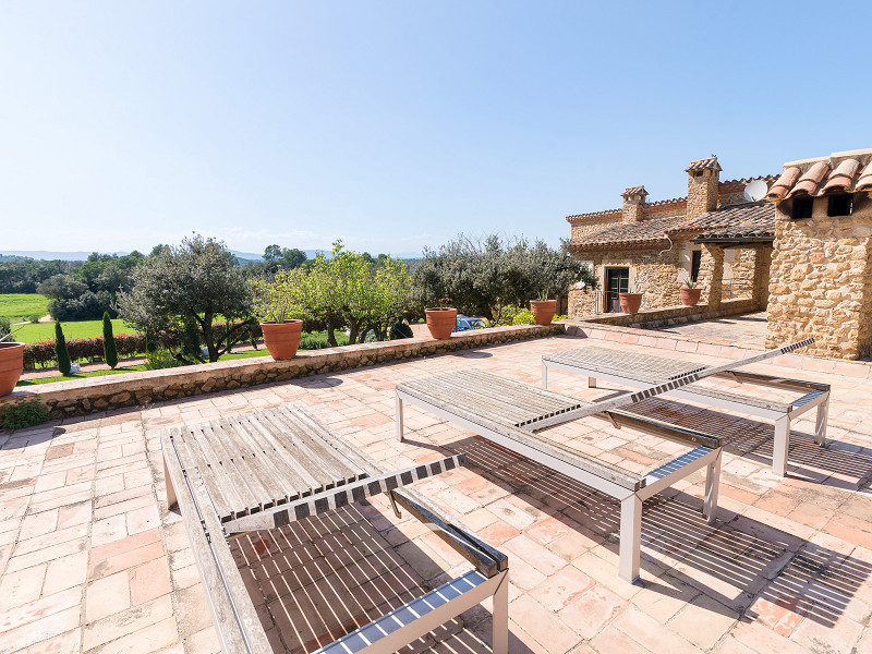 Luxury Forallac Villa with Pool and Panoramic Terraces. Photo:  46