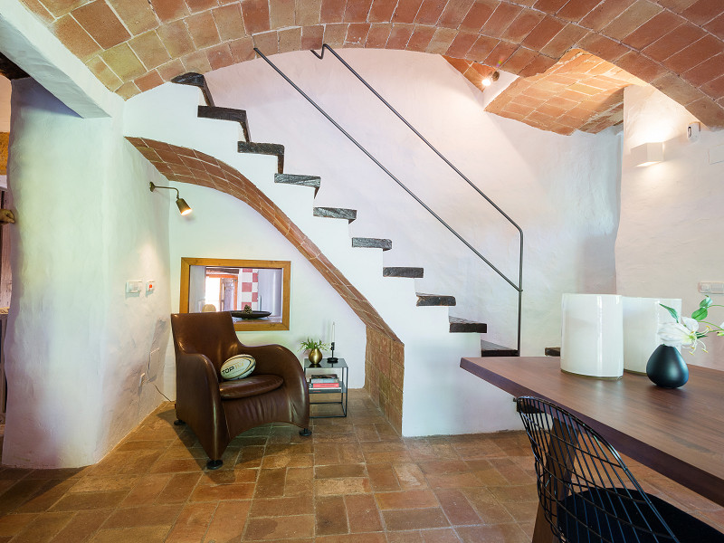 Luxury Forallac Villa with Pool and Panoramic Terraces. Photo:  89