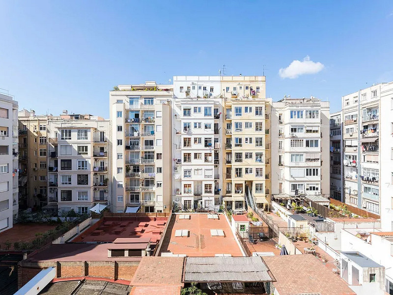 Modern bright apartment Eixample, Barcelona. Photo:  23