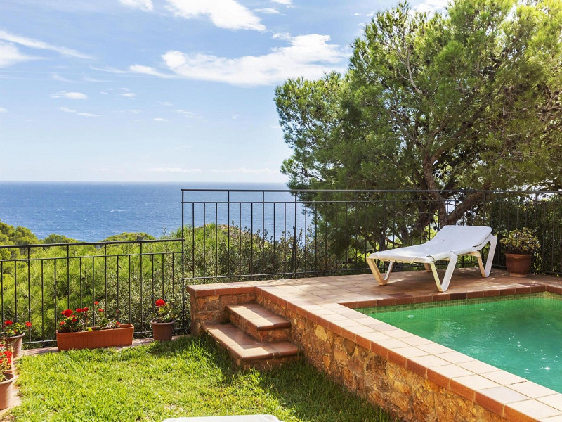 Exclusive villa with sea views and private pool in Tamariu, Aigua Xelida area. Photo:  20