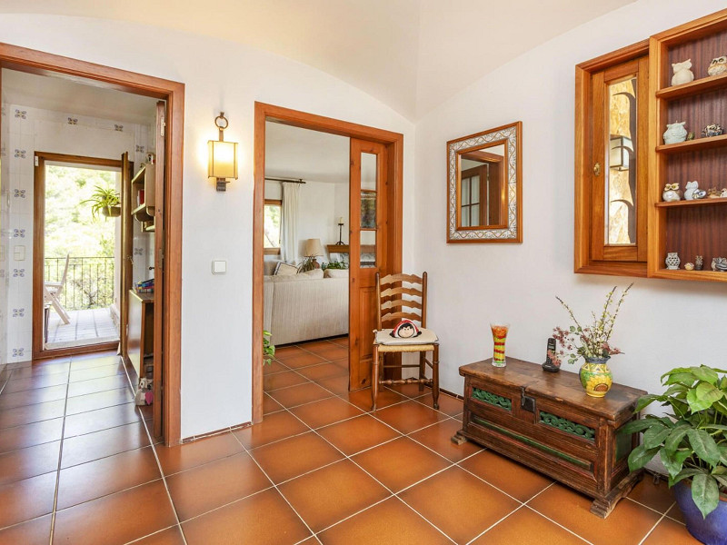 Exclusive villa with sea views and private pool in Tamariu, Aigua Xelida area. Photo:  36