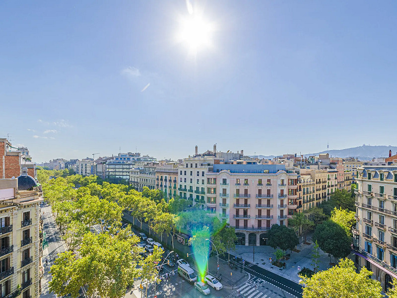 Penthouse with private terrace in the Eixample Dret area, Barcelona. Photo:  7