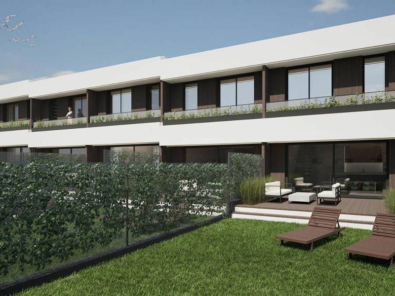 Modern Townhouses in Scala, Palafolls. Photo:  8