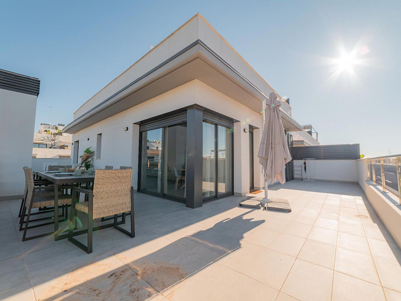 Elegant Duplex Penthouse with Sea Views in Sitges. Photo:  1