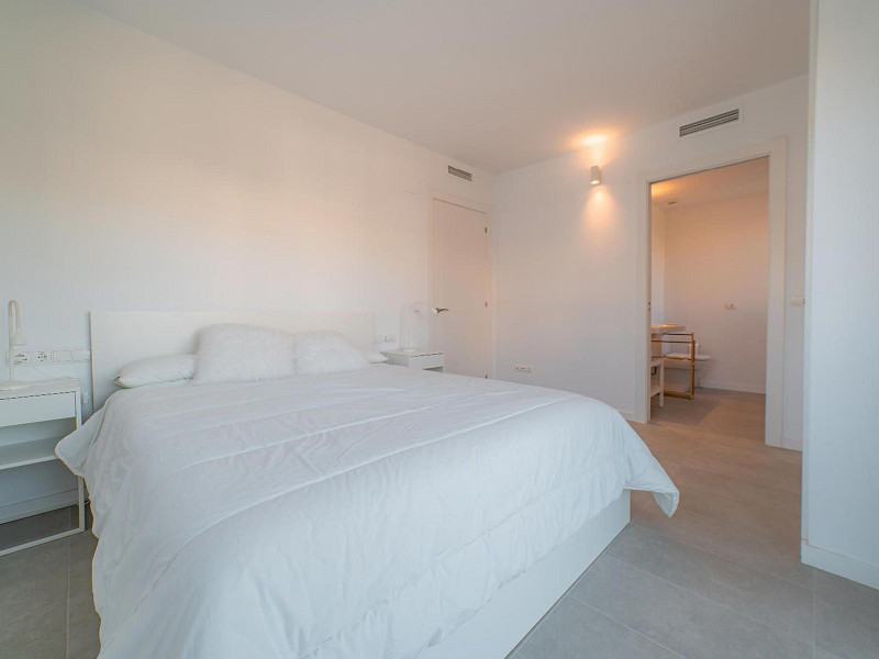 Elegant Duplex Penthouse with Sea Views in Sitges. Photo:  15