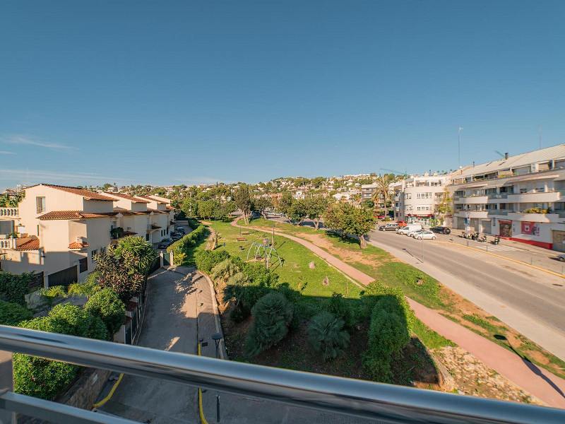 Elegant Duplex Penthouse with Sea Views in Sitges. Photo:  25