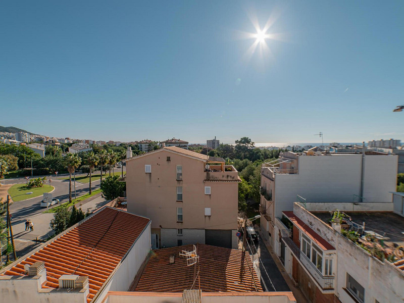 Modern Penthouse in Sitges with Two Bedrooms and Terraces. Photo:  2