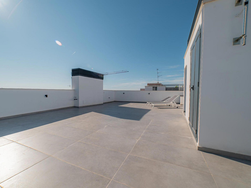 Modern Penthouse in Sitges with Two Bedrooms and Terraces. Photo:  21