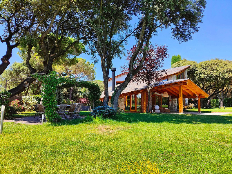 Stylish home in El Montanyà. Photo:  7